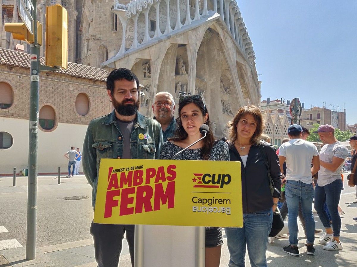 Anna Saliente i Marc Cerdà han presentat les mesures de la CUP en turisme des de la Sagrada Família
