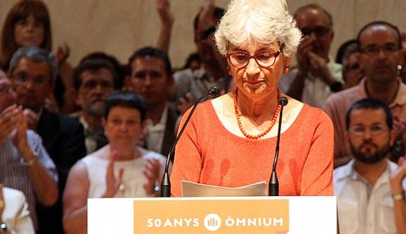 La presidenta d'Òmnium, Muriel Casals, durant el seu discurs a l'acte de commemoració dels 50 anys de l'entitat.