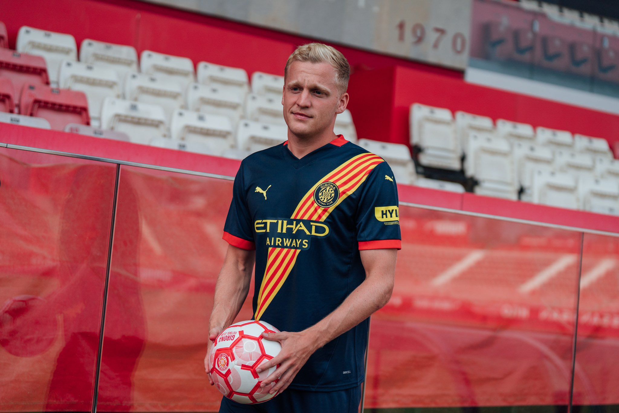 Van de Beek, durant la presentació amb el Girona