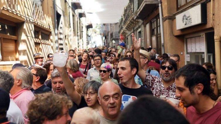 El Vermut cantat de les Festes del Tura d'Olot