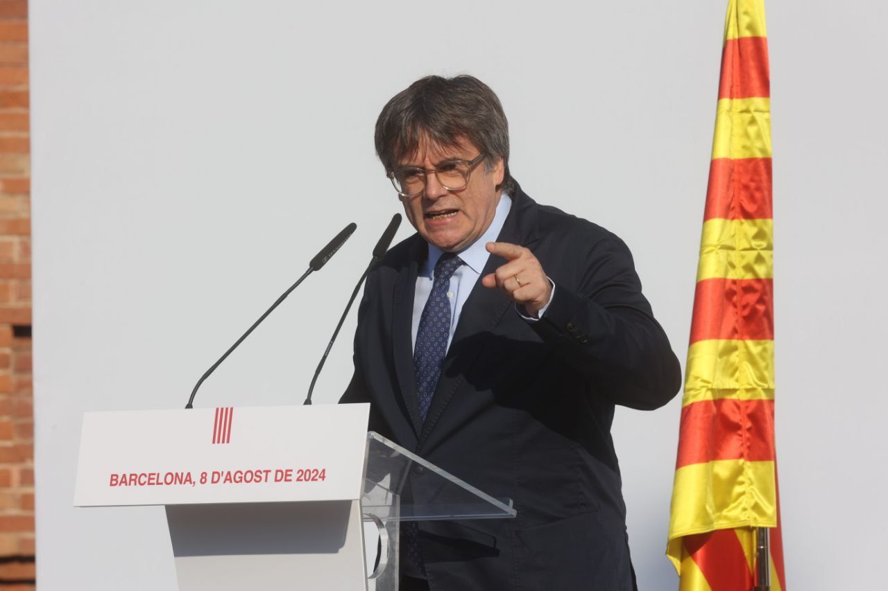 Puigdemont, a l'Arc de Triomf