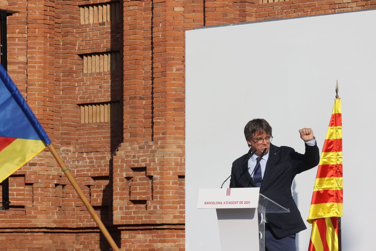 Carles Puigdemont, en l'acte a l'Arc de Triomf