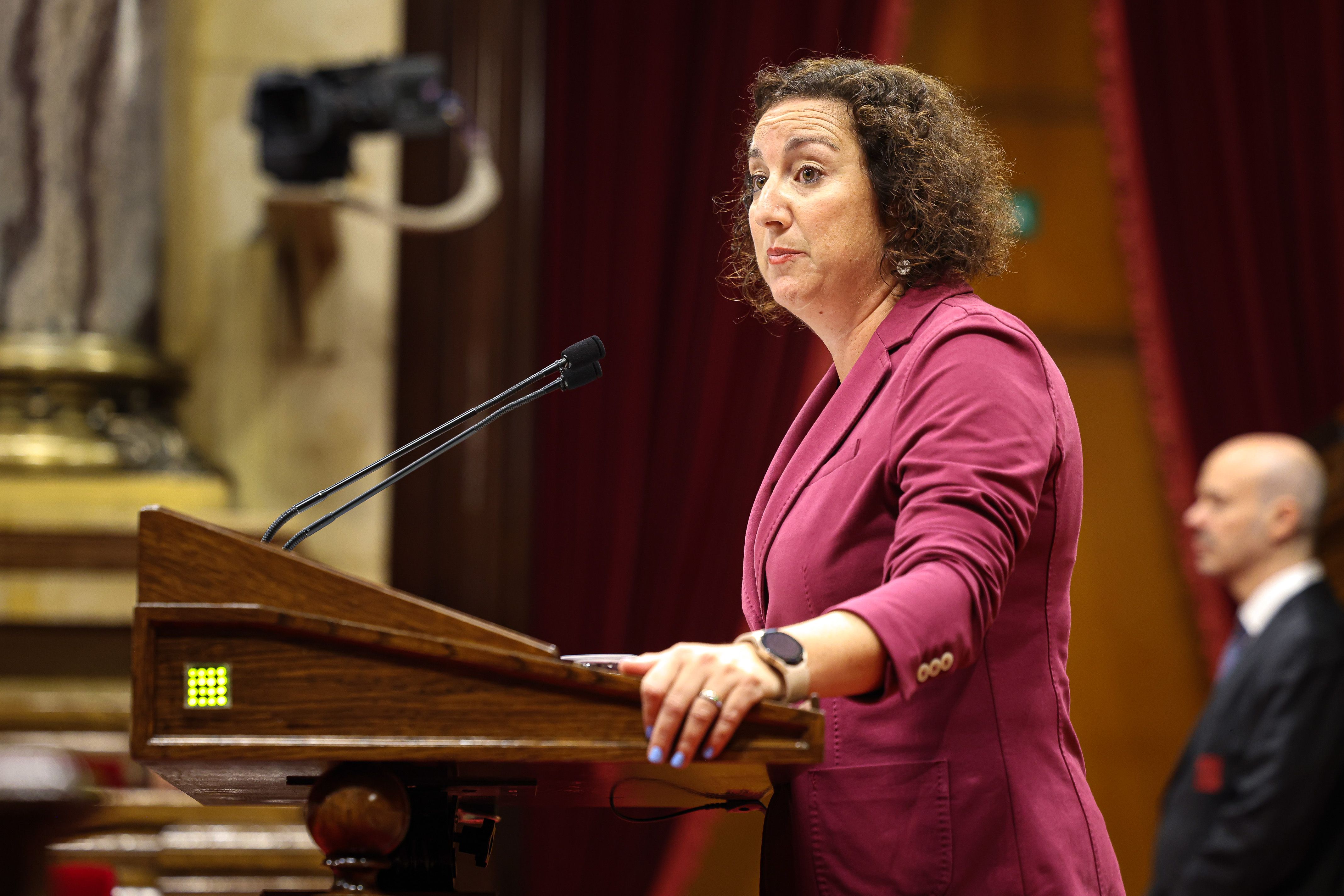 Alícia Romero, en una intervenció al Parlament