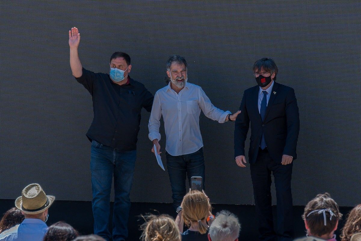 Cuixart, amb Puigdemont i Junqueras a Elna el mes de juliol de l'any passat.