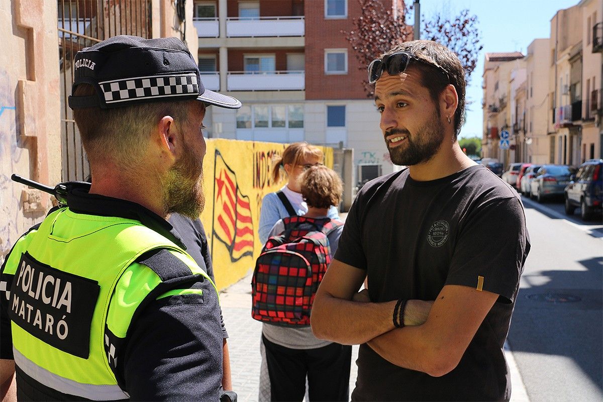 La policia local de Mataró va identificar els autors d'un mural