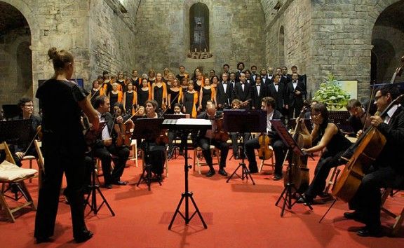 L'Orquestra de Cambra de Barcelona i el Cor Harmonia van protagonitzar la gala lírica.