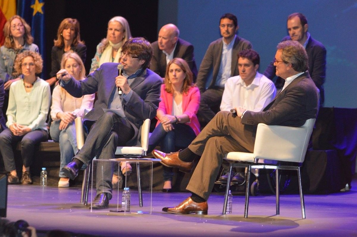 Carles Puigdemont i Artur Mas, en una conferència ideològica del PDECat del 2017