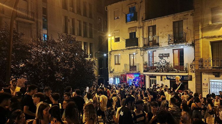 Ambient del Cercatasques de la FMA a la plaça del Carme. Foto: Pere Fontanals