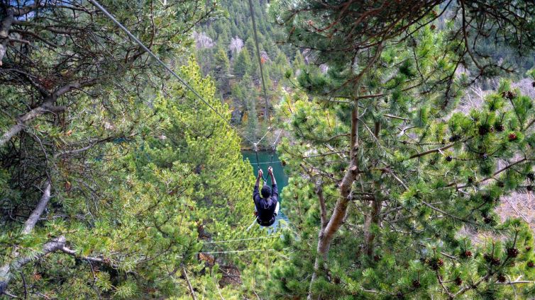 El Tyrovol és el parc tirolines més gran dels Pirineus Foto: Tyrovol