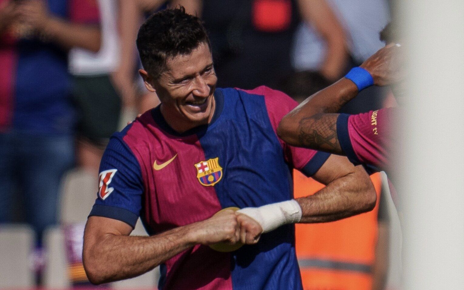 Lewandowski celebra un gol amb el Barça