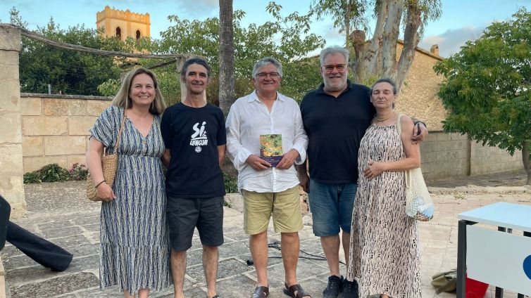 Antoni Rodríguez en una de les presentacions del llibre