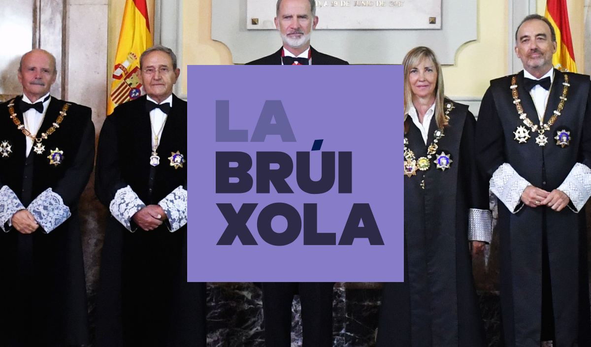 Isabel Perelló, entre Felip VI i Manuel Marchena, a l'acte d'inici del curs judicial