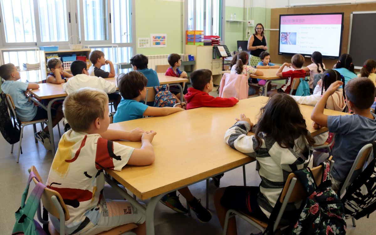 Alumnes de primària en un centre educatiu de Reus