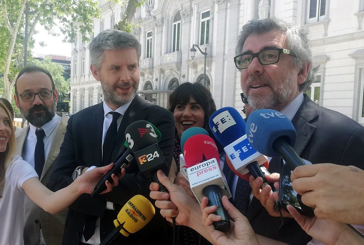 Benet Salellas, Andreu Van den Eynde i Jordi Pina, a les portes del Suprem.