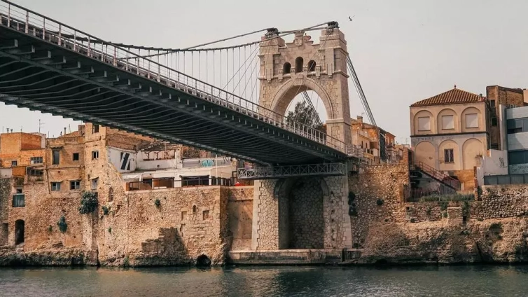 El pont penjant d'Amposta