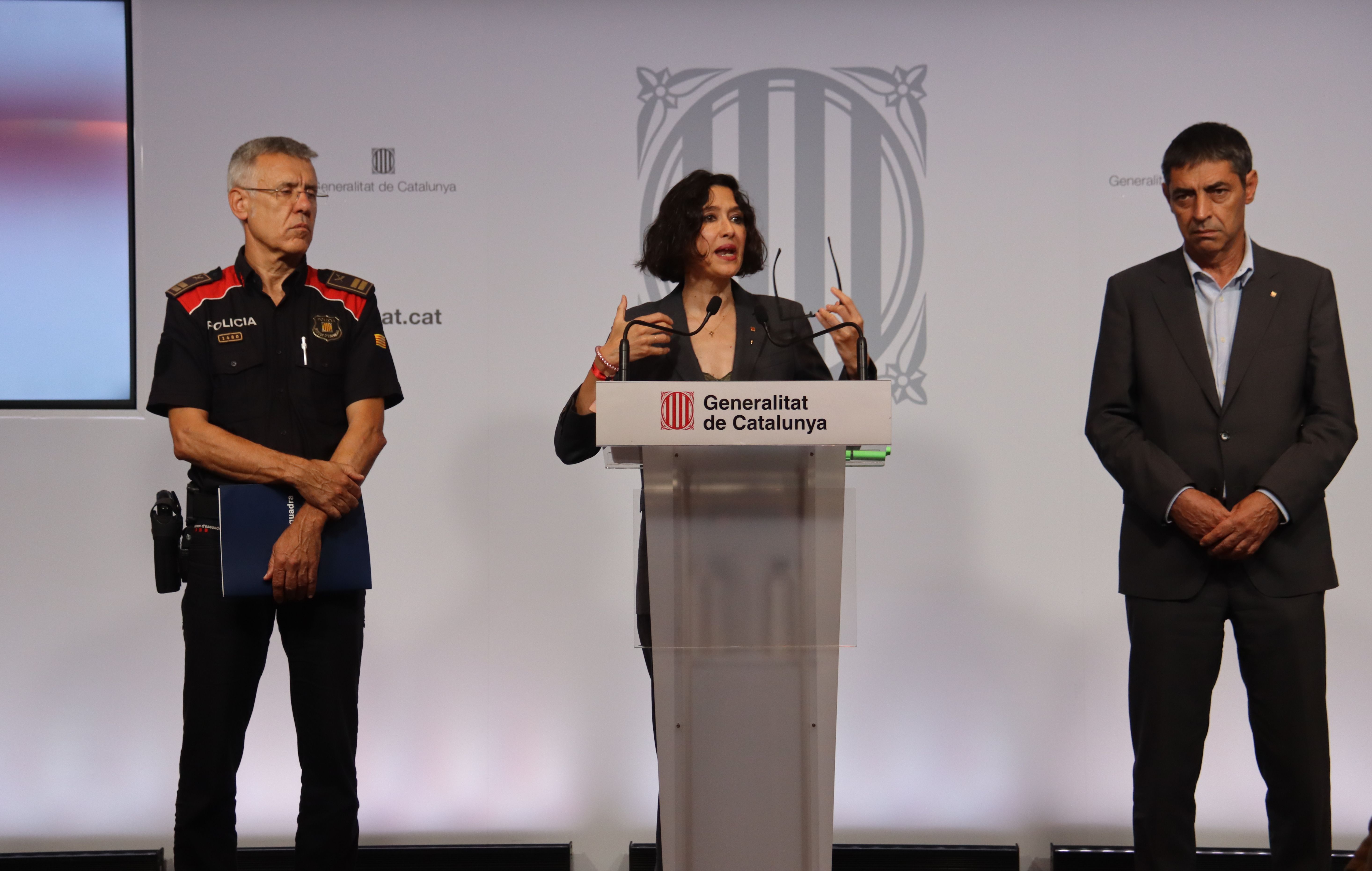 La consellera d'Interior, Núria Parlon, amb el director dels Mossos, Josep Lluís Trapero, i el comissari en cap, Miquel Esquius