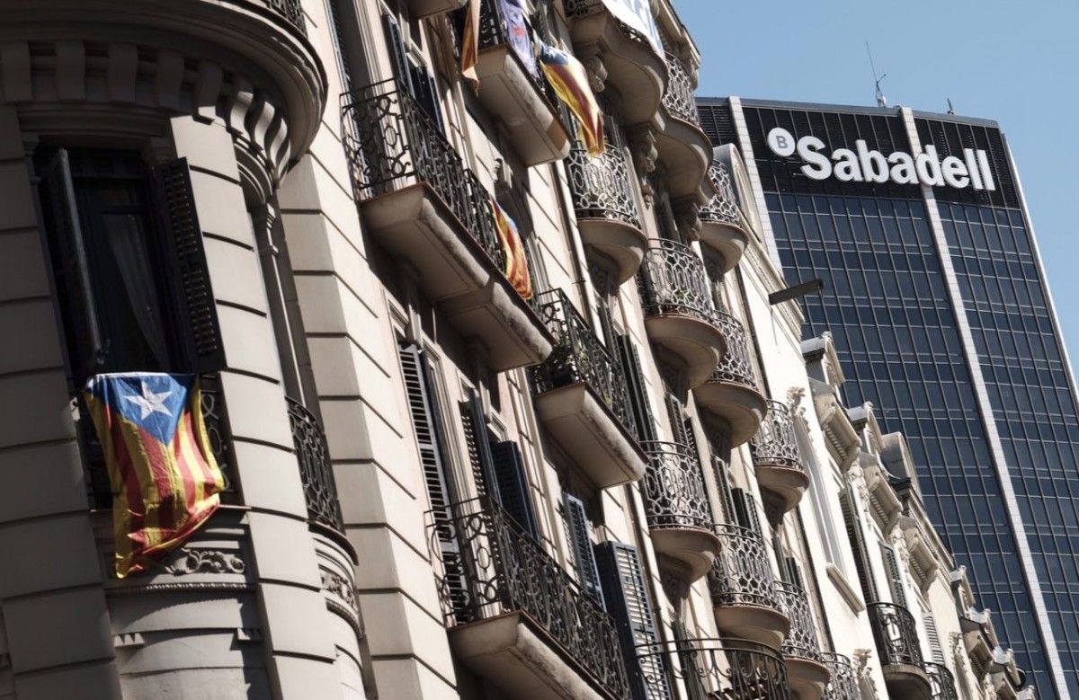 La seu central del Banc Sabadell a Barcelona