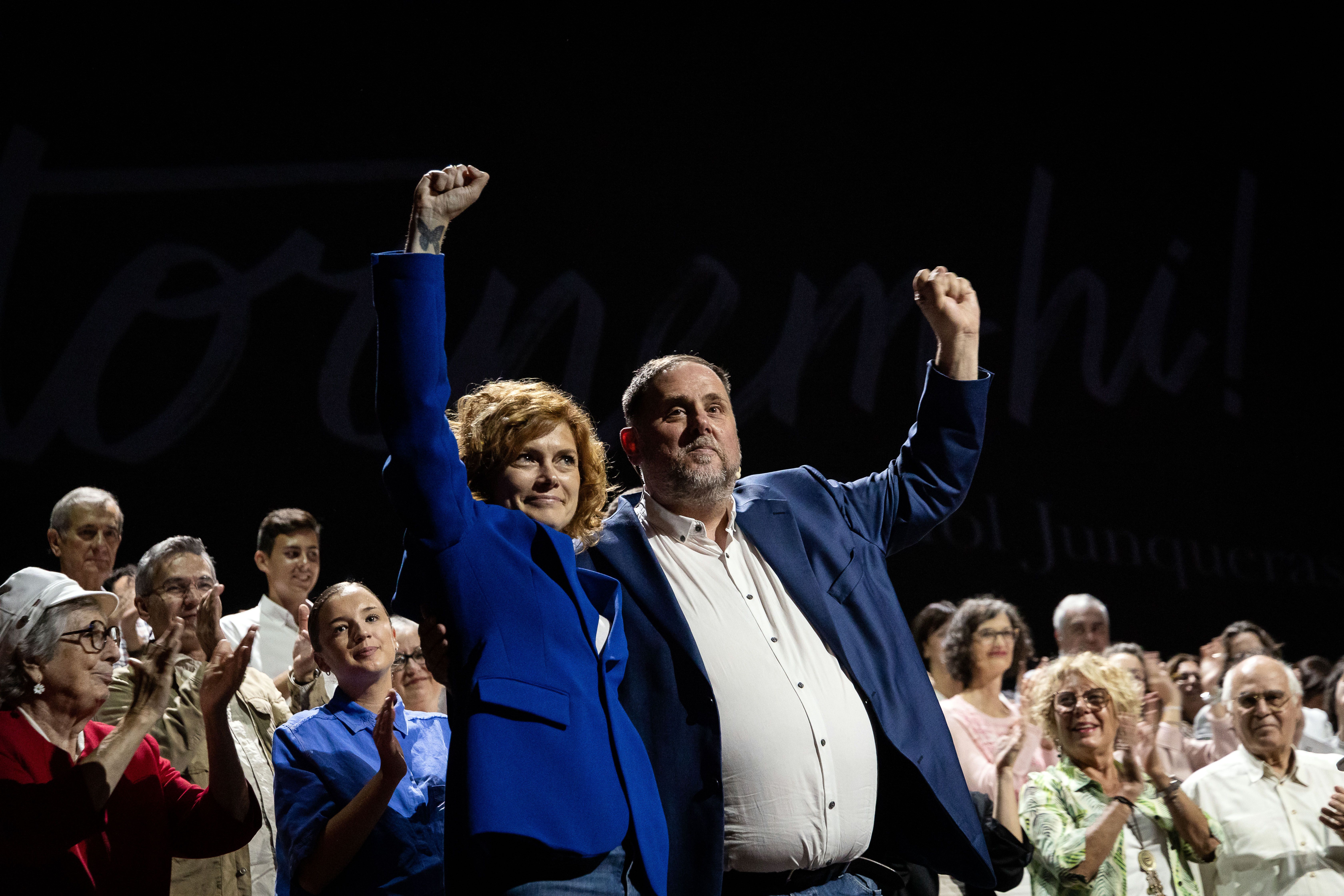 Oriol Junqueras i Elisenda Alamany, a l'acte d'aquest dissabte a Olesa