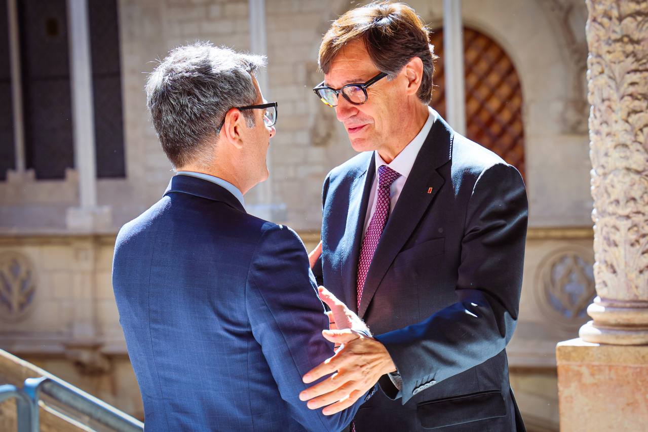 El president Illa i el ministre Bolaños, aquest divendres al Palau de la Generalitat