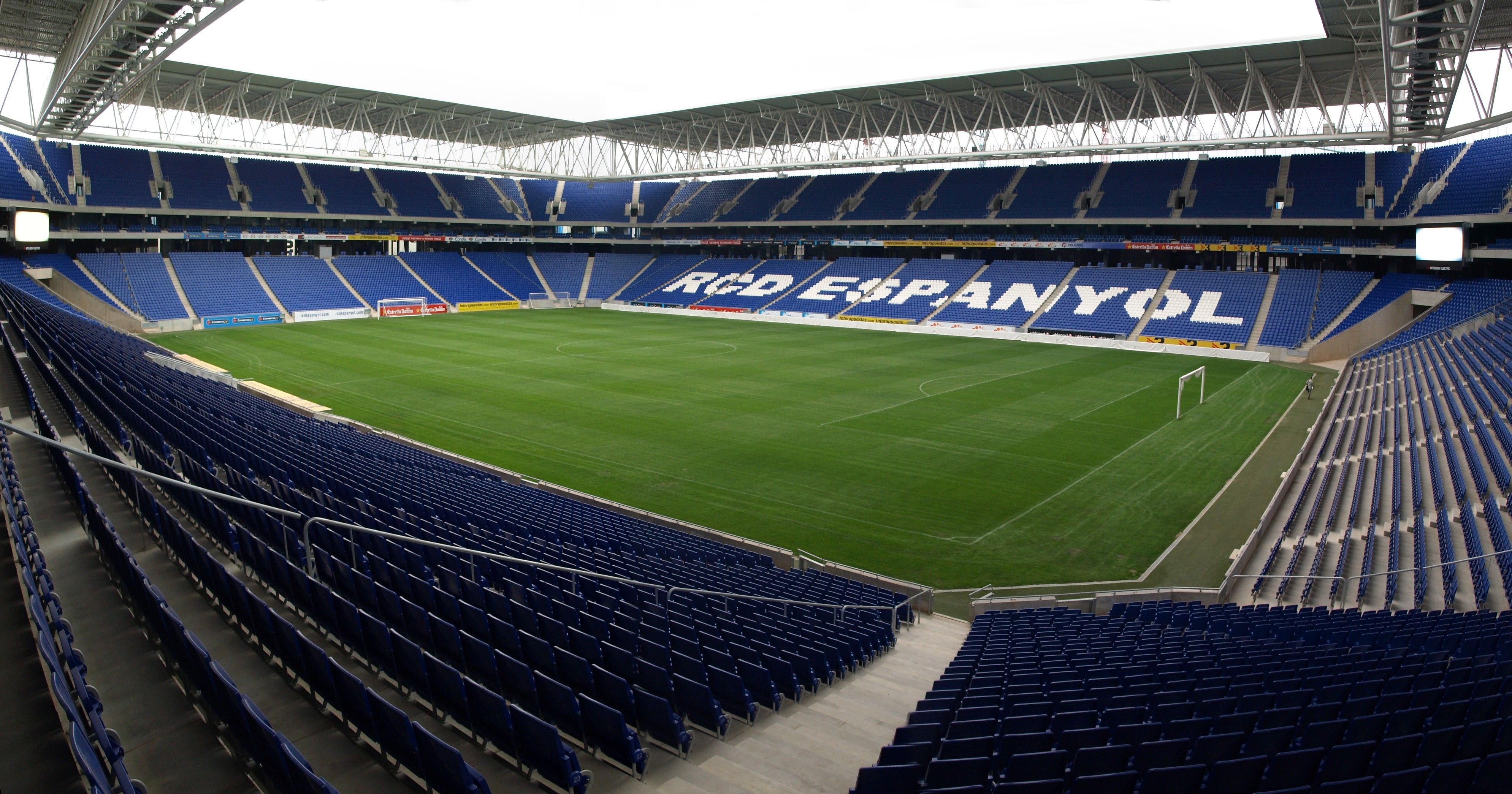 El camp de l'Espanyol, per dins