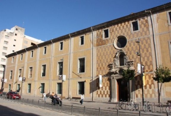 Façana de la Casa de Cultura de Girona