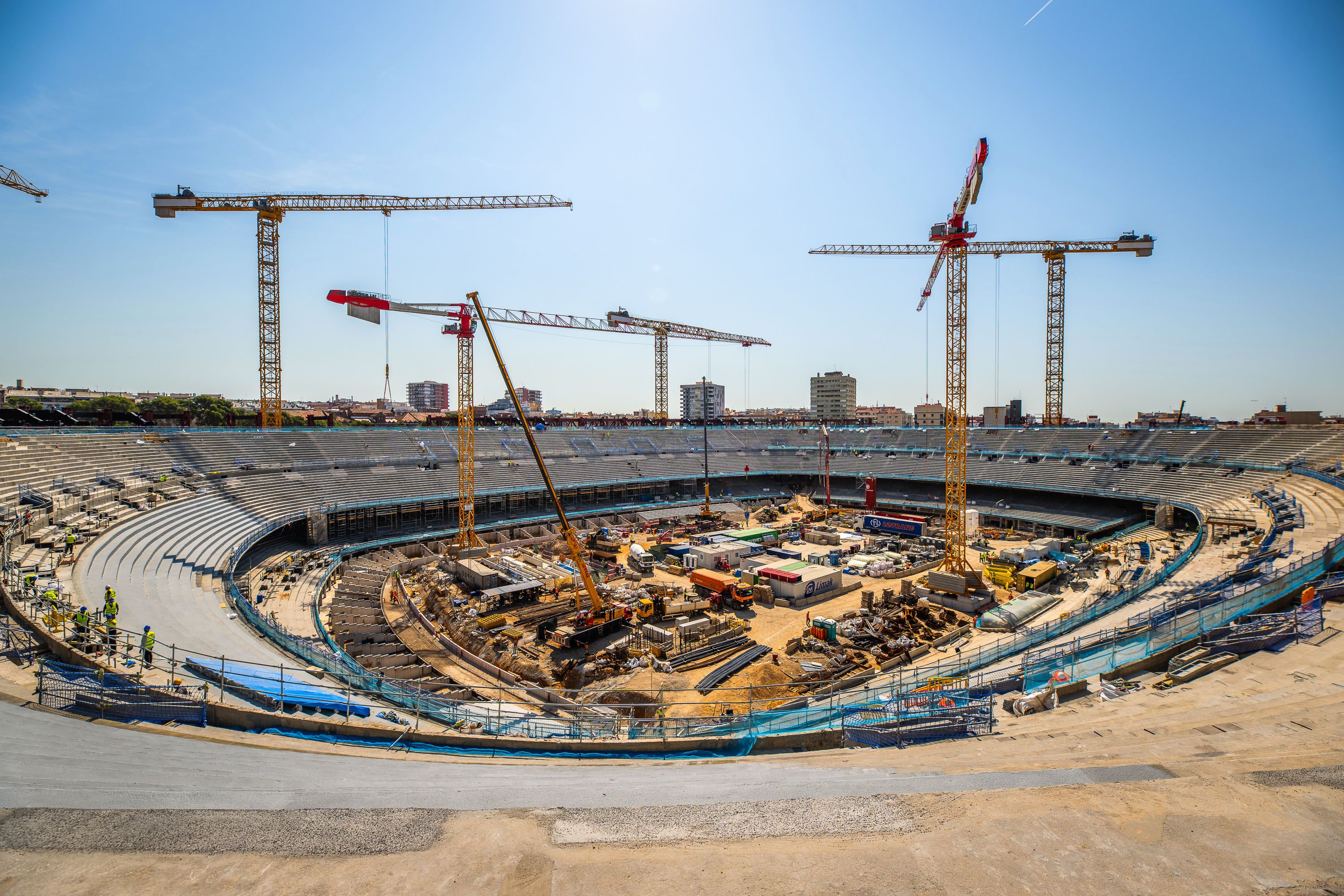 Panoràmica de les obres de l'Spotify Camp Nou del FC Barcelona