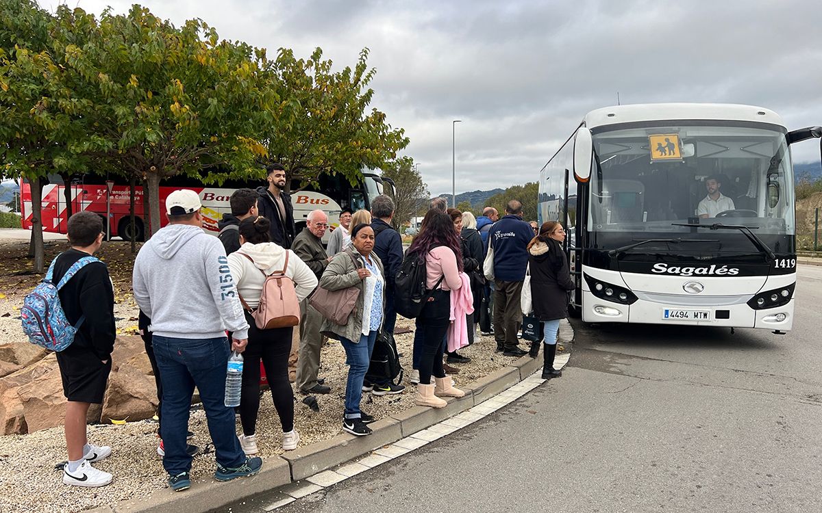 passatgers afectats incendi catenaria r3 torello acn laura busuqtes nacio osona