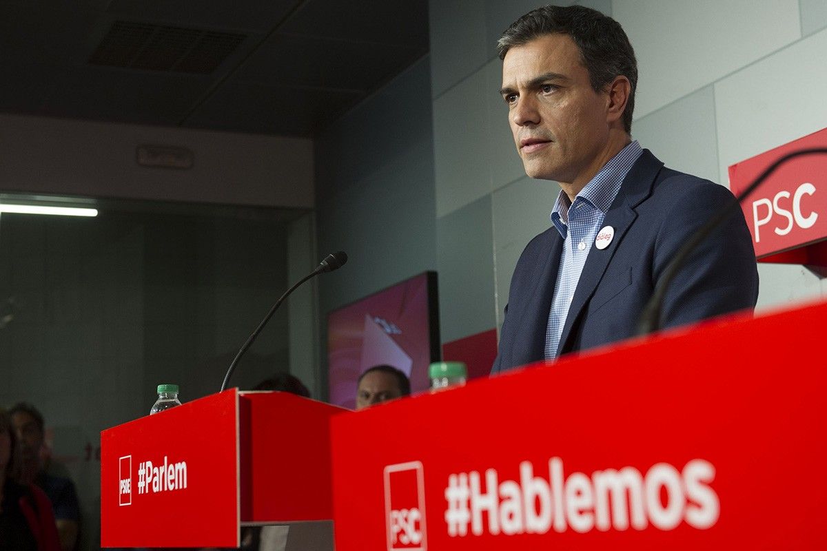 El secretari general del PSOE, Pedro Sánchez, en una roda de premsa a la seu del PSC