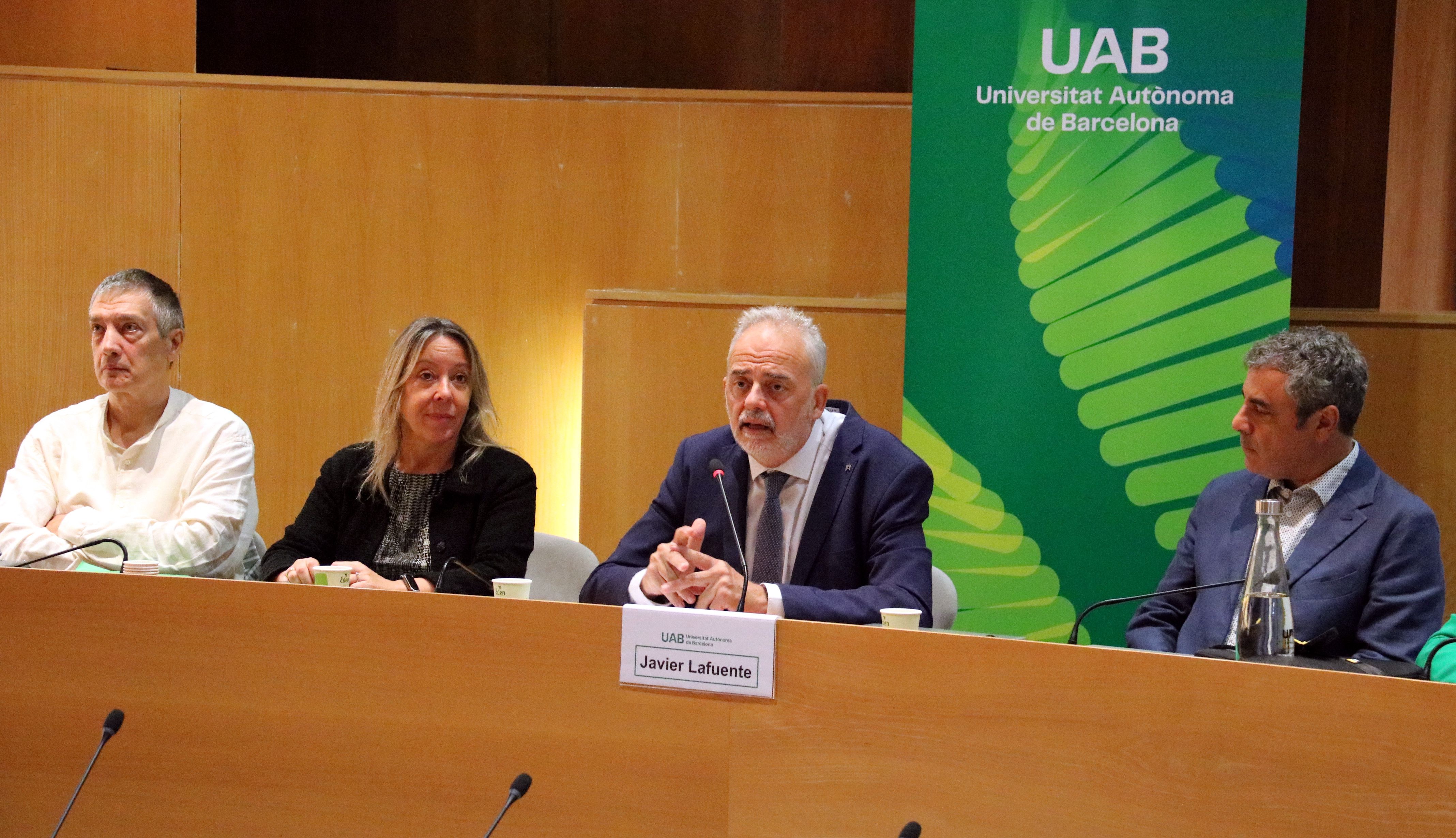 L'actual rector i candidat a la reelecció Javier Lafuente