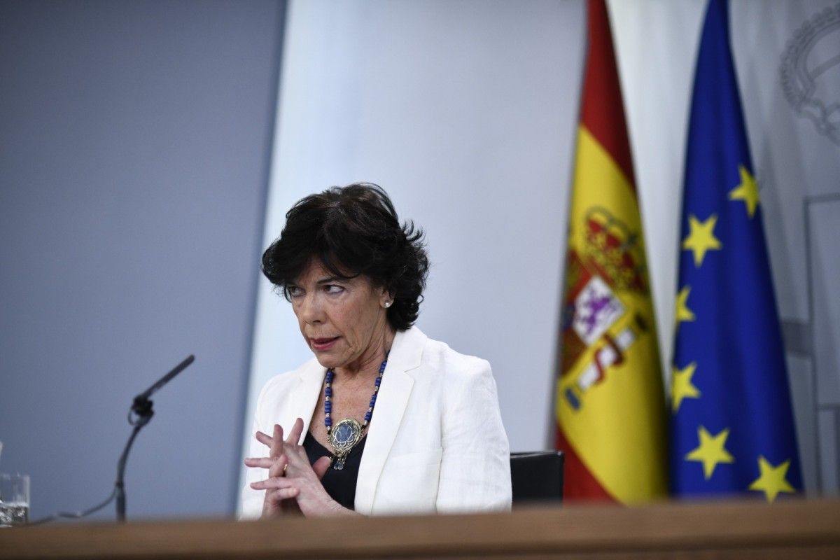 La portaveu del govern espanyol, Isabel Celáa, en roda de premsa aquest divendres