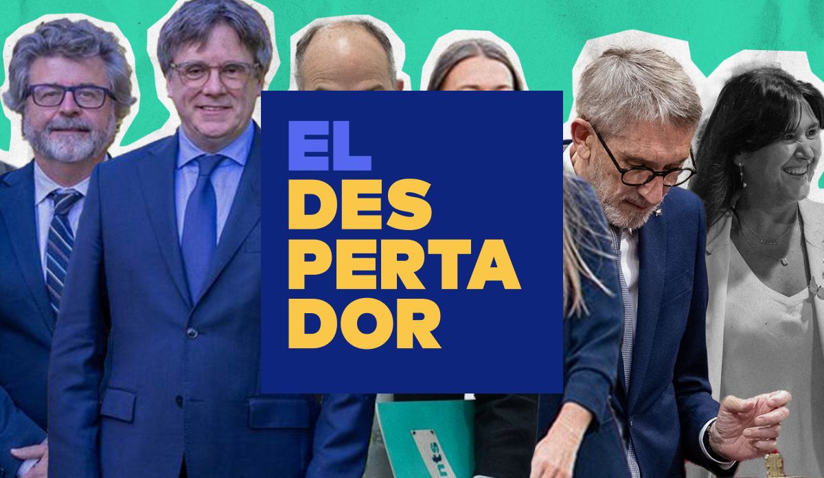 Carles Puigdemont envoltat dels princinpals dirigents de Junts després del congrés de Calella