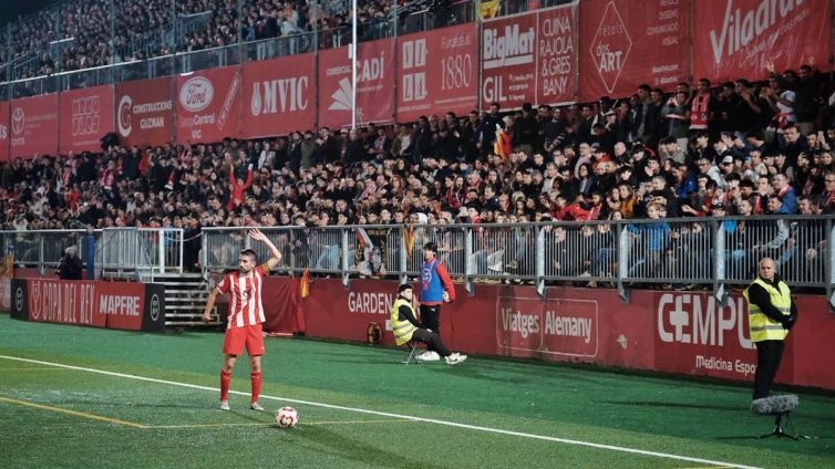 Partit de Copa del Rei entre la UE Vic i l'Atlètic de Madrid.