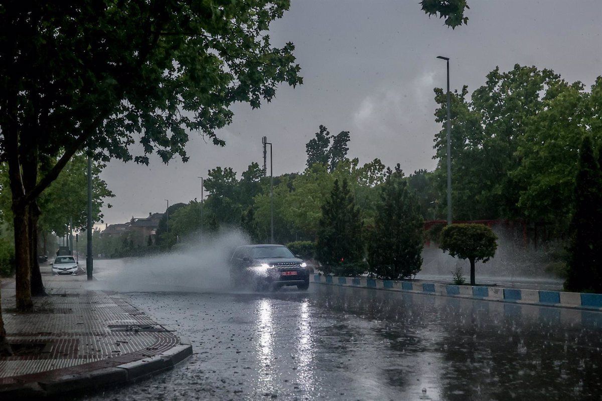 Vehicles afectats per la pluja