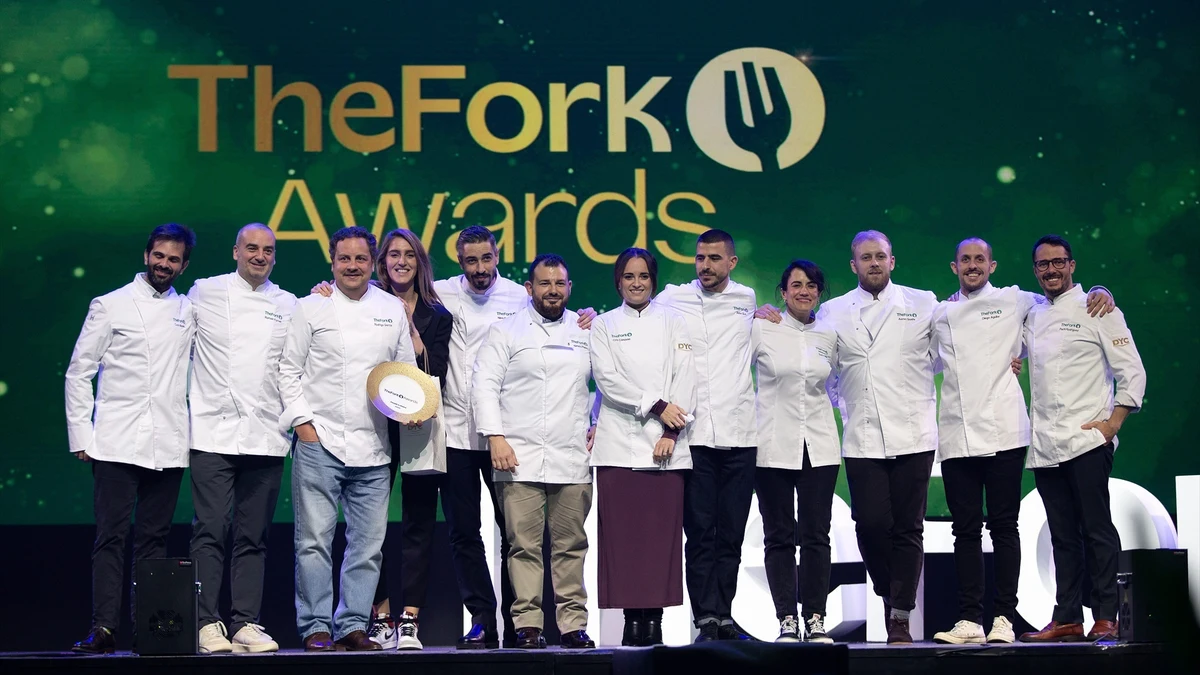 Imatge dels guardonats en la gala TheForkAwards / - THEFORK