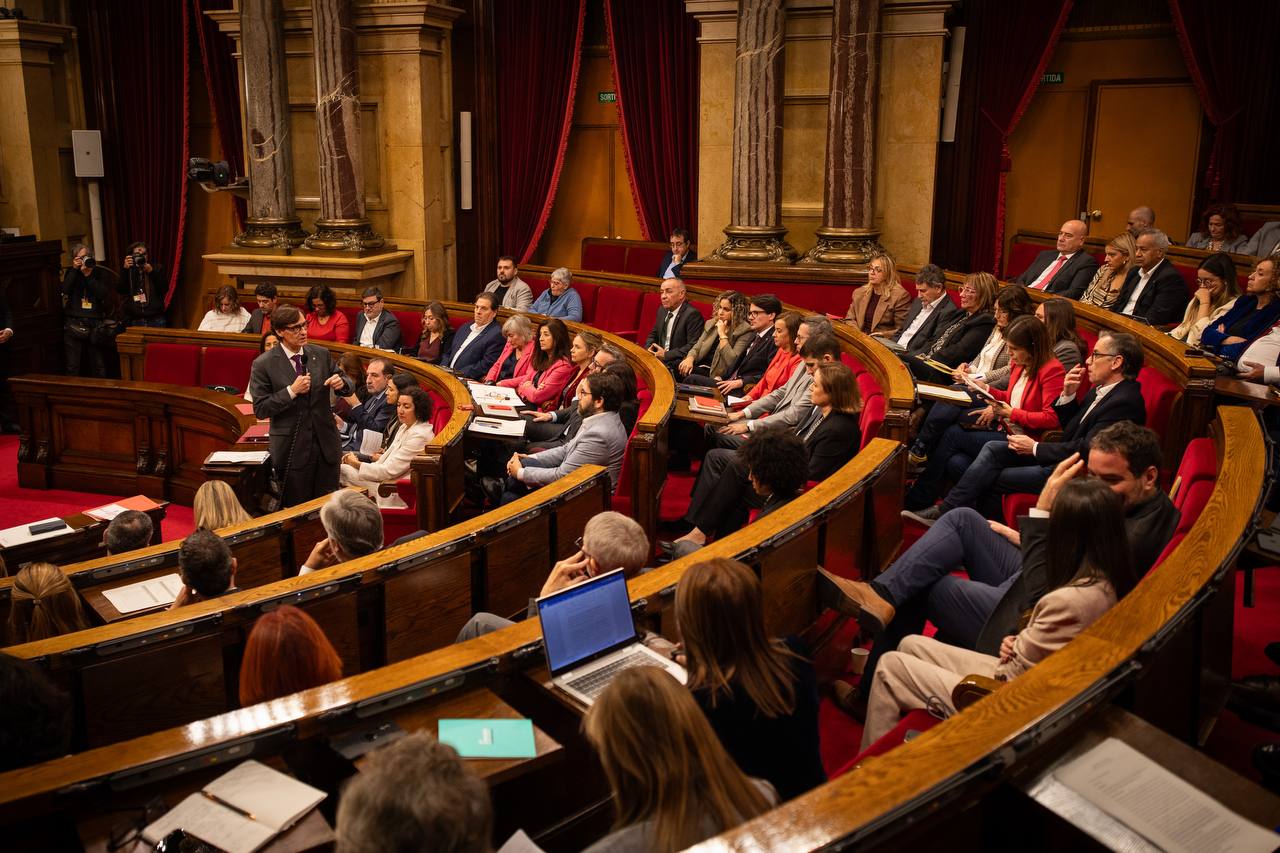 El president Illa respon la pregunta d'ERC a la sessió de control d'aquest dimecres