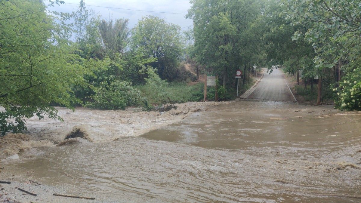 Imatge d'aquesta tarda de la riera de Sant Cugat (Cerdanyola)