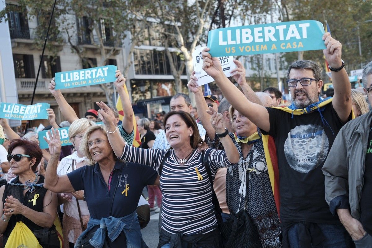 Manifestants al passeig de Gràcia de Barcelona