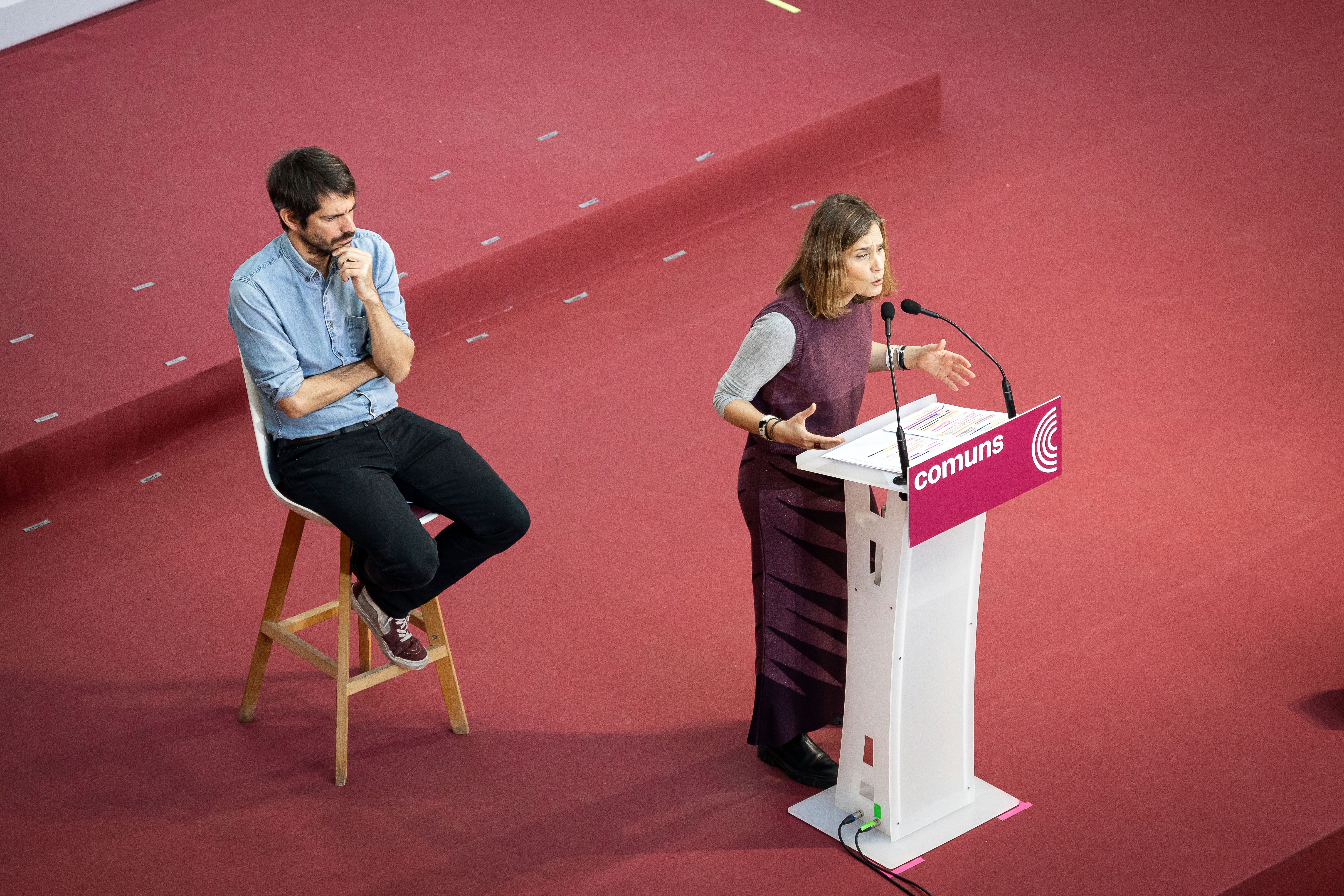 Jéssica Albiach i  Ernest Urtasun, durant l'assemblea nacional dels comuns