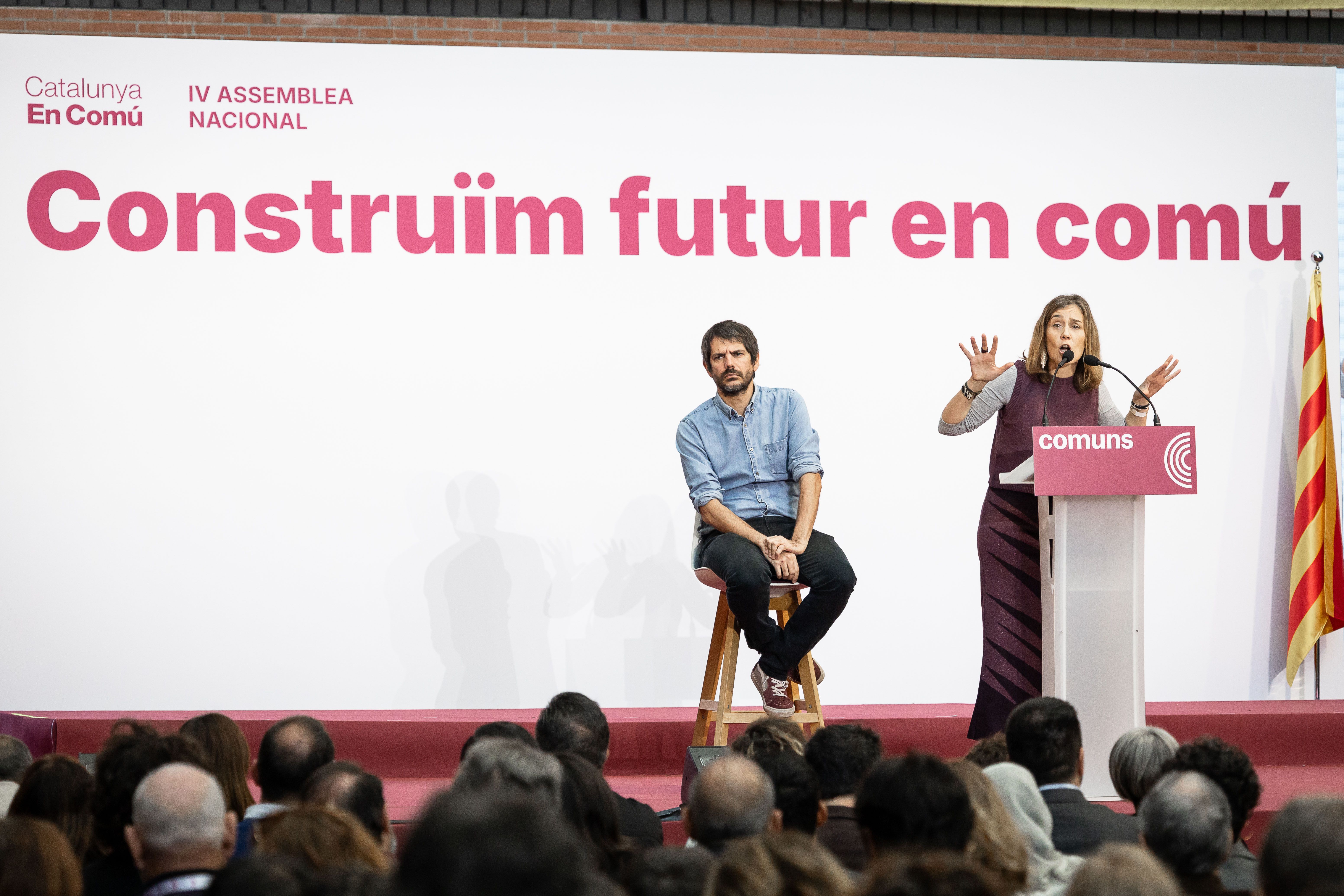 Jéssica Albiach i  Ernest Urtasun, durant l'assemblea nacional dels comuns