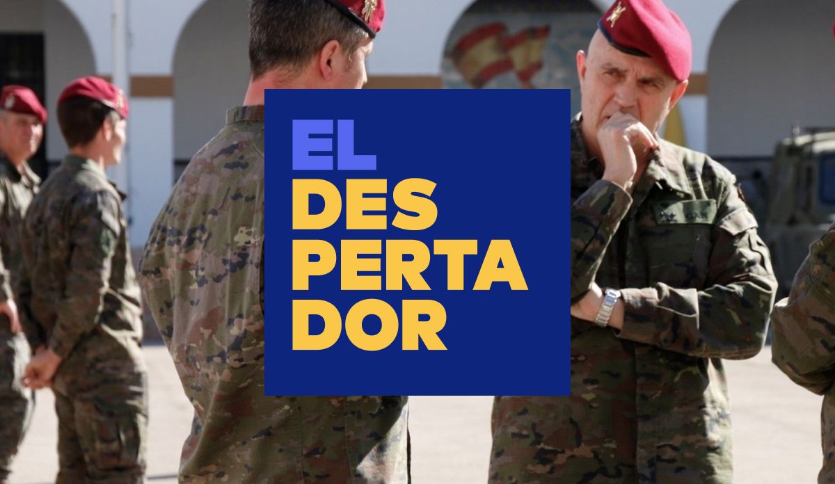 Gan Pàmpols quan encara era militar en actiu en una visita a una caserna a València