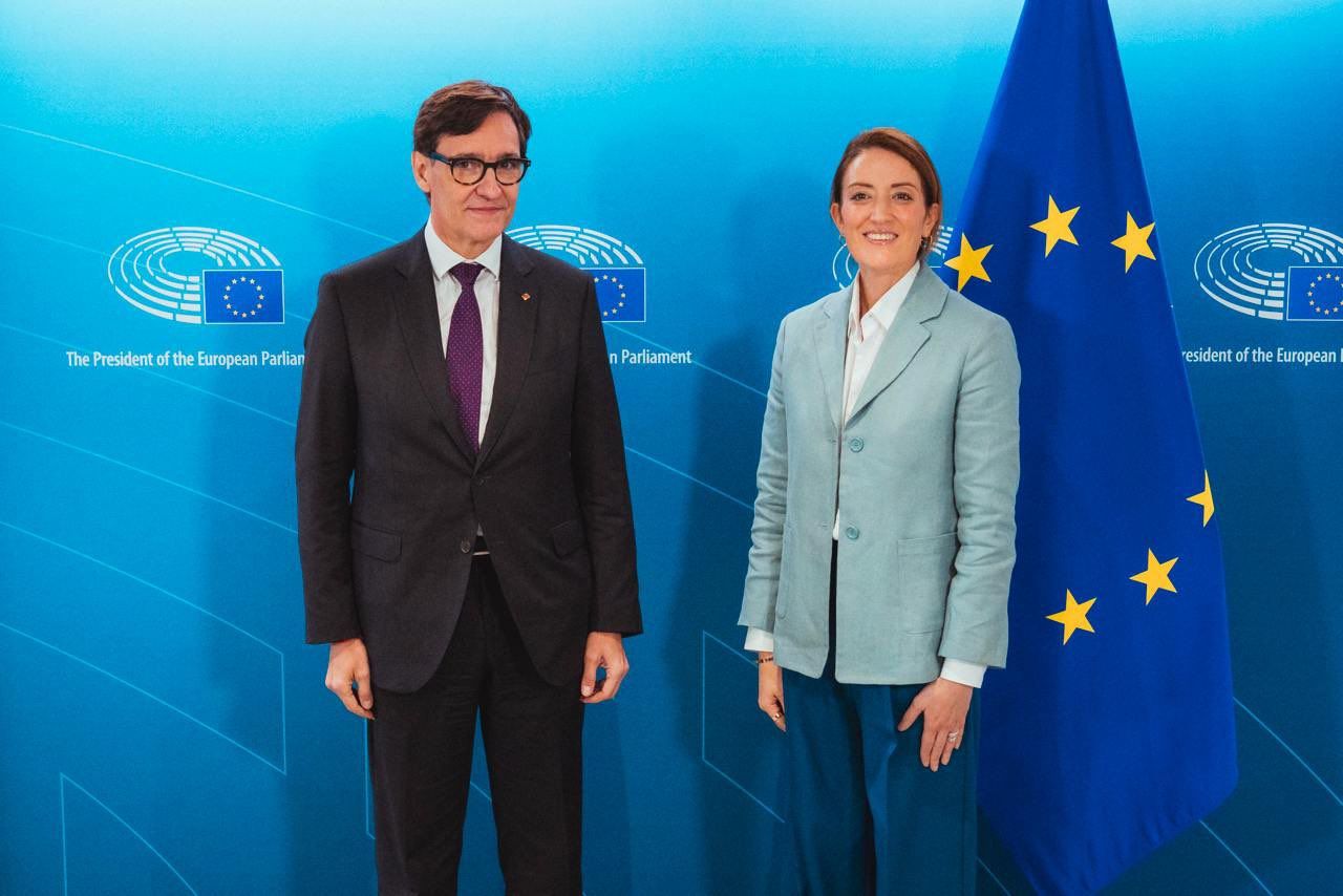 El president de la Generalitat, Salvador Illa, i la presidenta del Parlament Europeu, Roberta Metsola