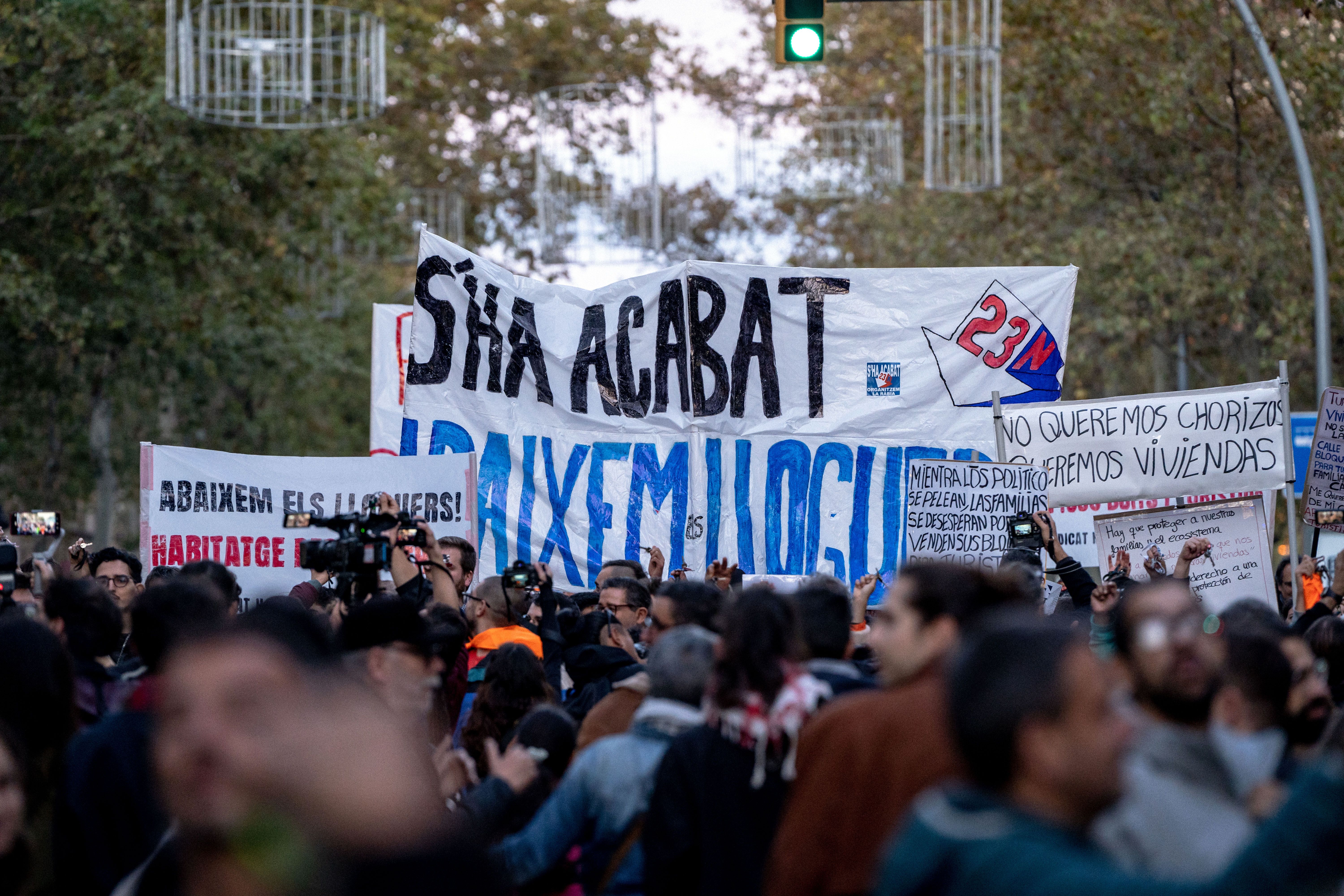 La manifestació per reclamar la baixada del preu de lloguer va mobilitzar milers de persones.