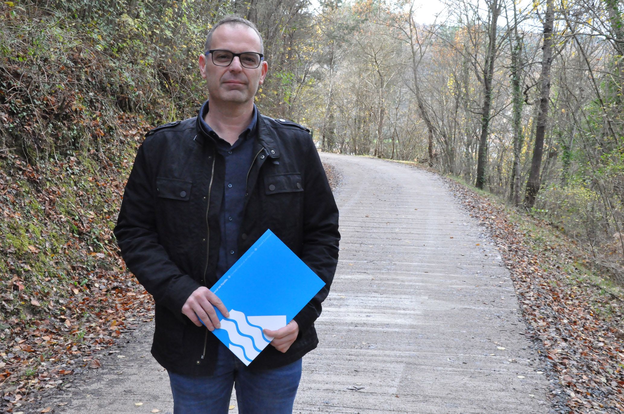 El vicepresident segon i conseller comarcal de Cooperació municipal, Enric Pérez, ha participat en un acte de presentació de les intervencions a la xarxa de camins del Ripollès.