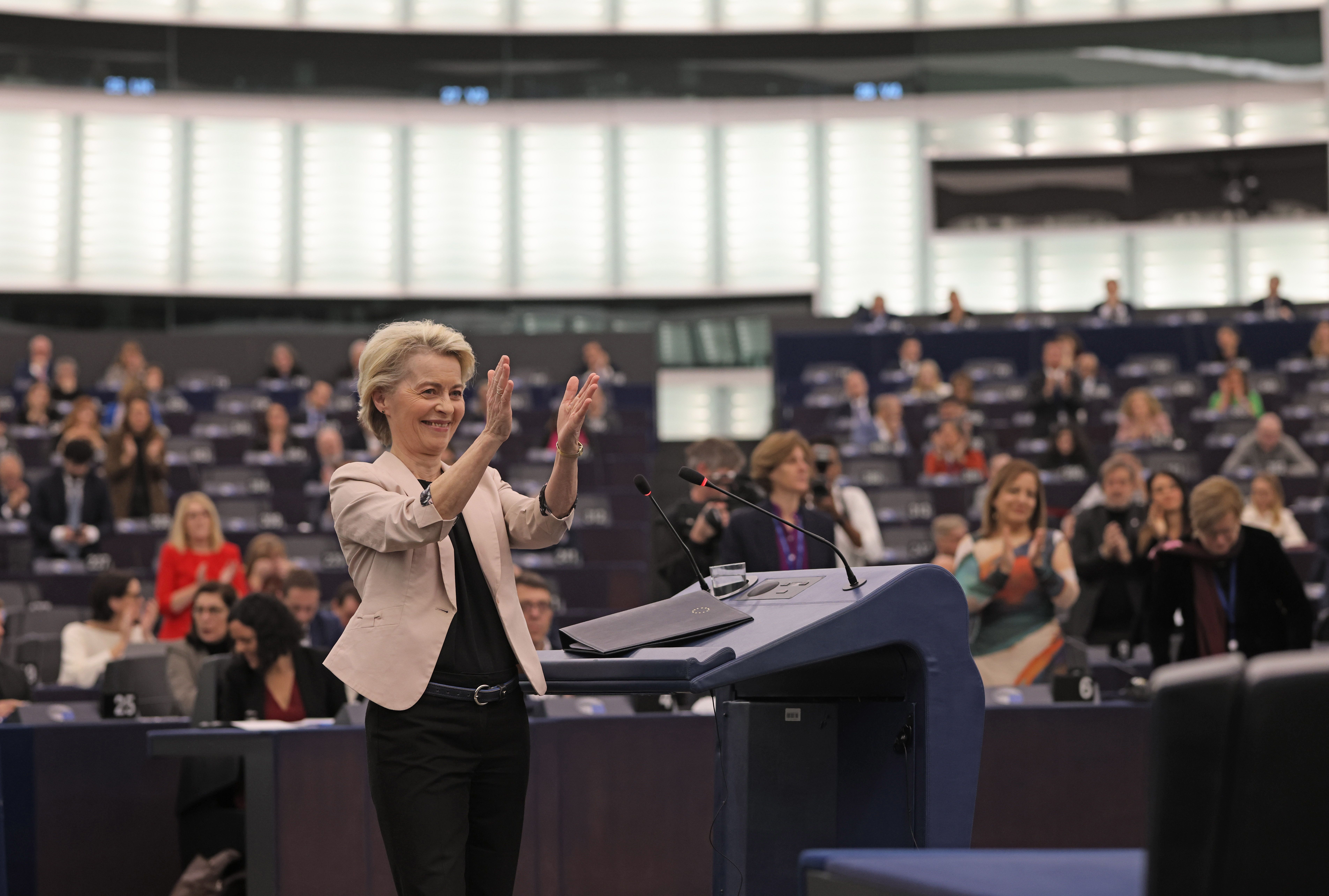 El Parlament Europeu ha donat llum verda a la nova Comissió de Von der Leyen.