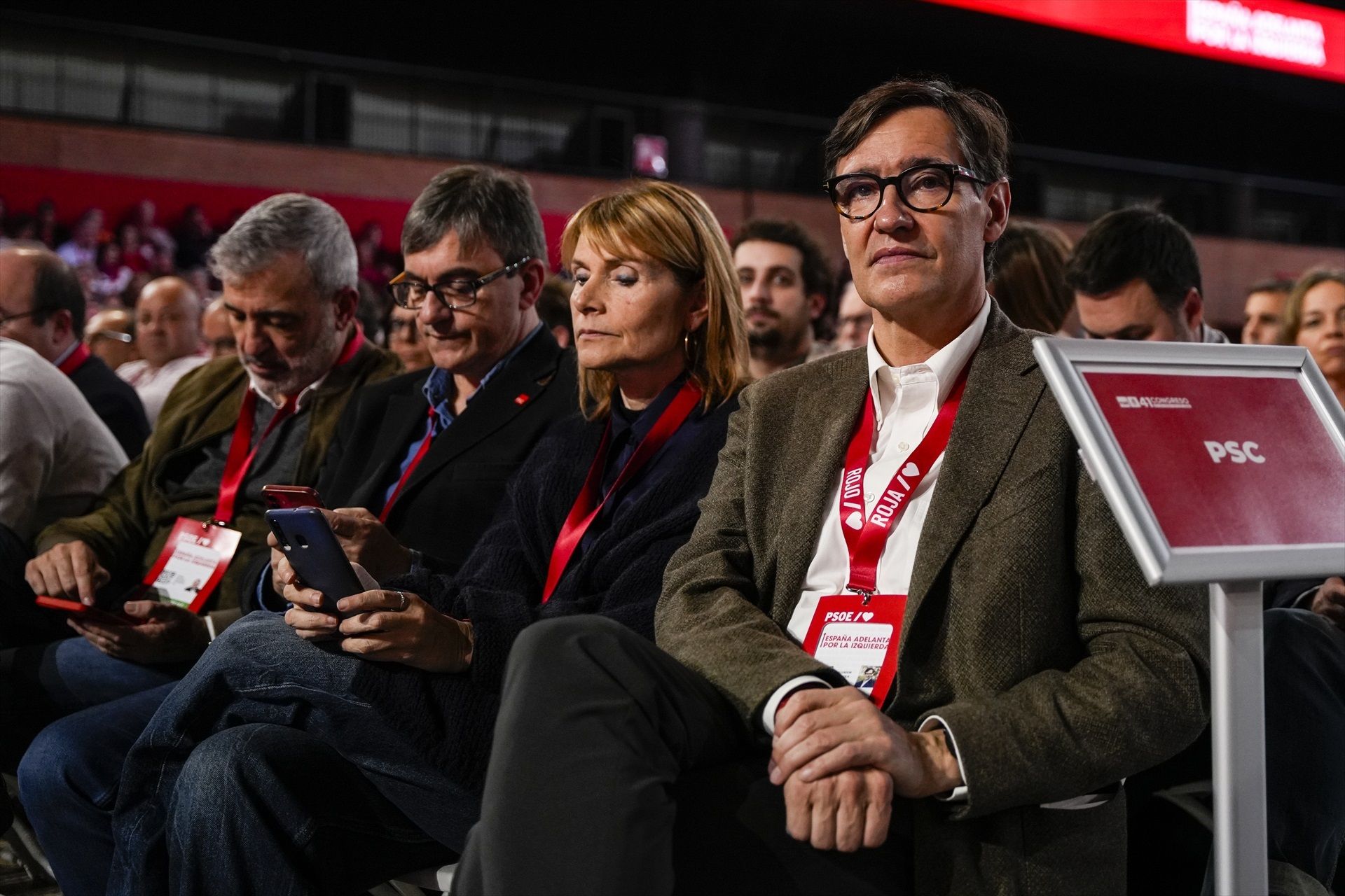 Salvador Illa amb la delegació del PSC, aquest dissabte al congrés del PSOE