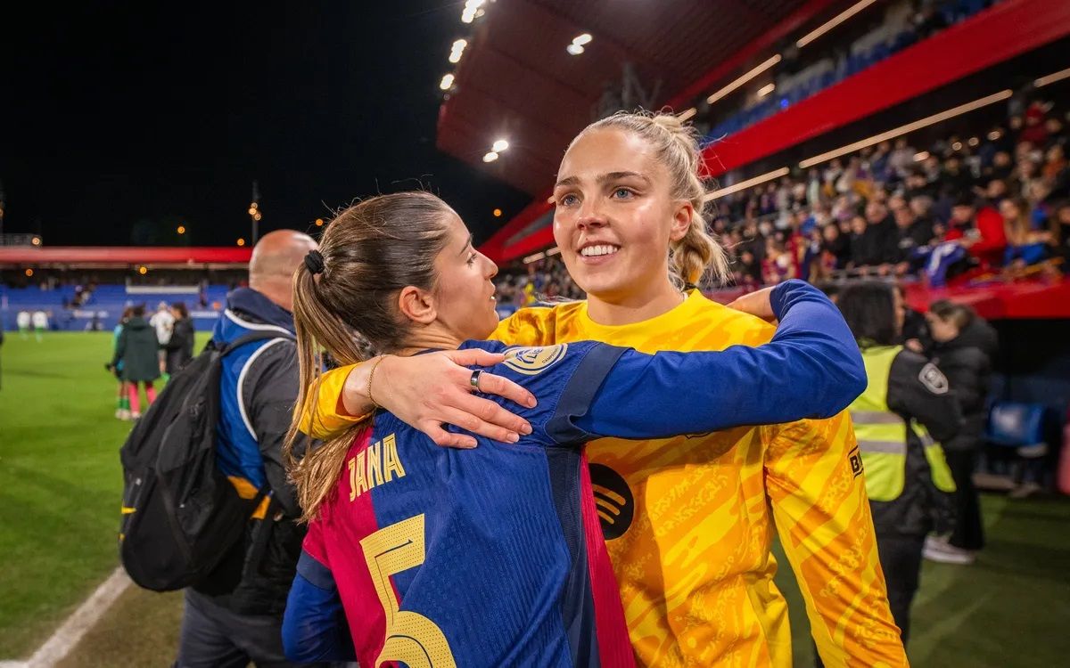 Ellie Roebuck, després del debut amb el Barça