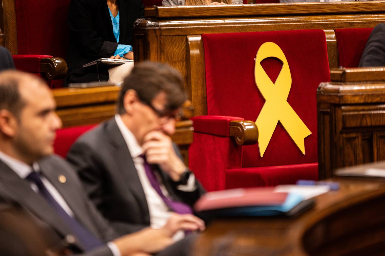 L'escó buit de Carles Puigdemont, líder de Junts, aquest dimecres al Parlament.