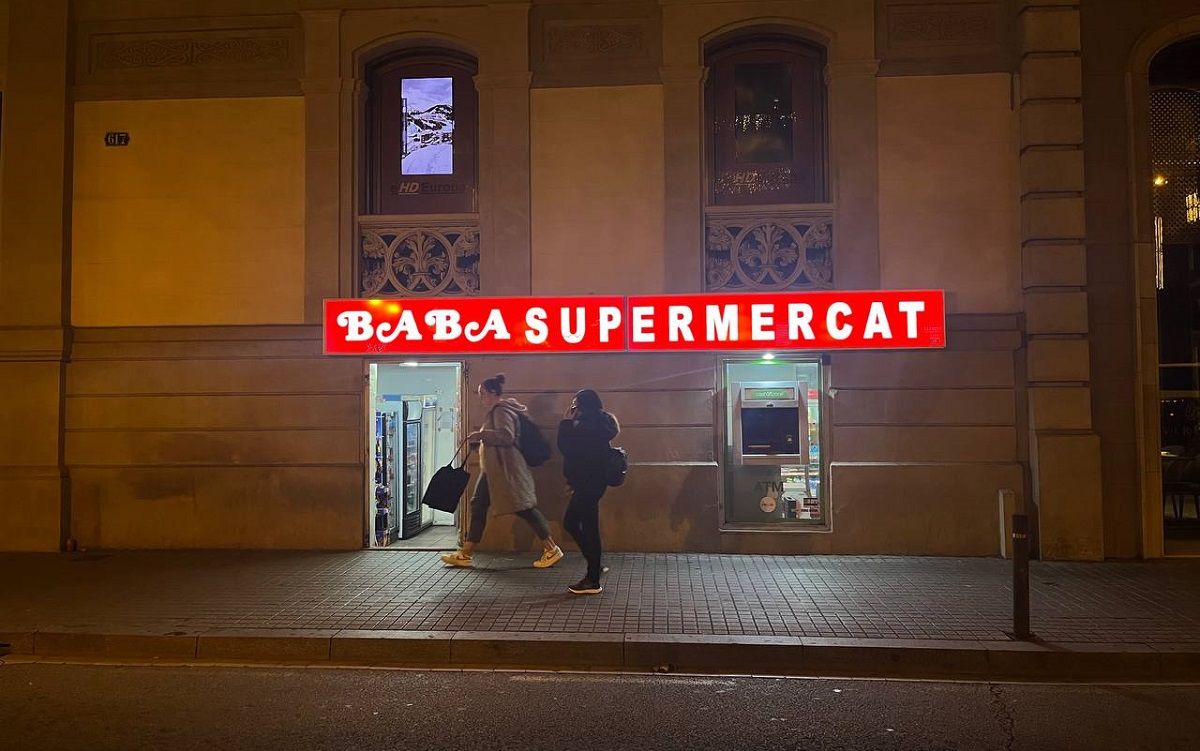 Un supermercat 24 hores al centre de Barcelona