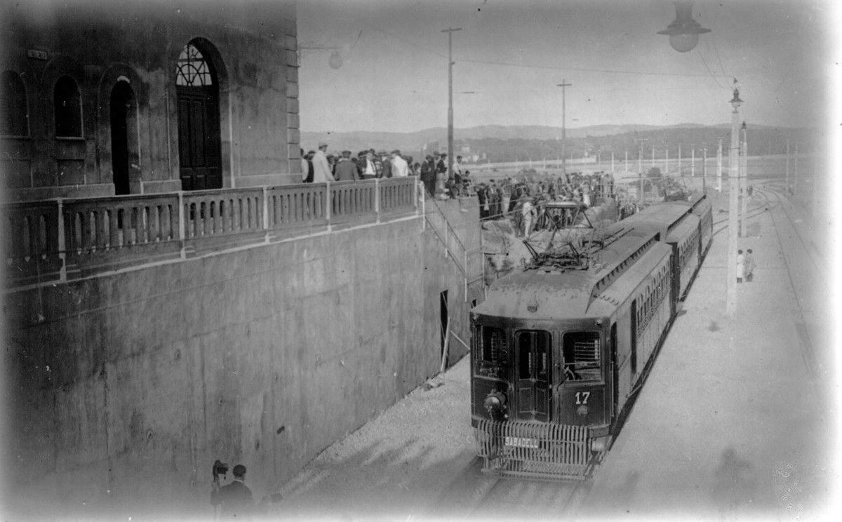 Arribada del primer tren a Sabadell, fa 95 anys