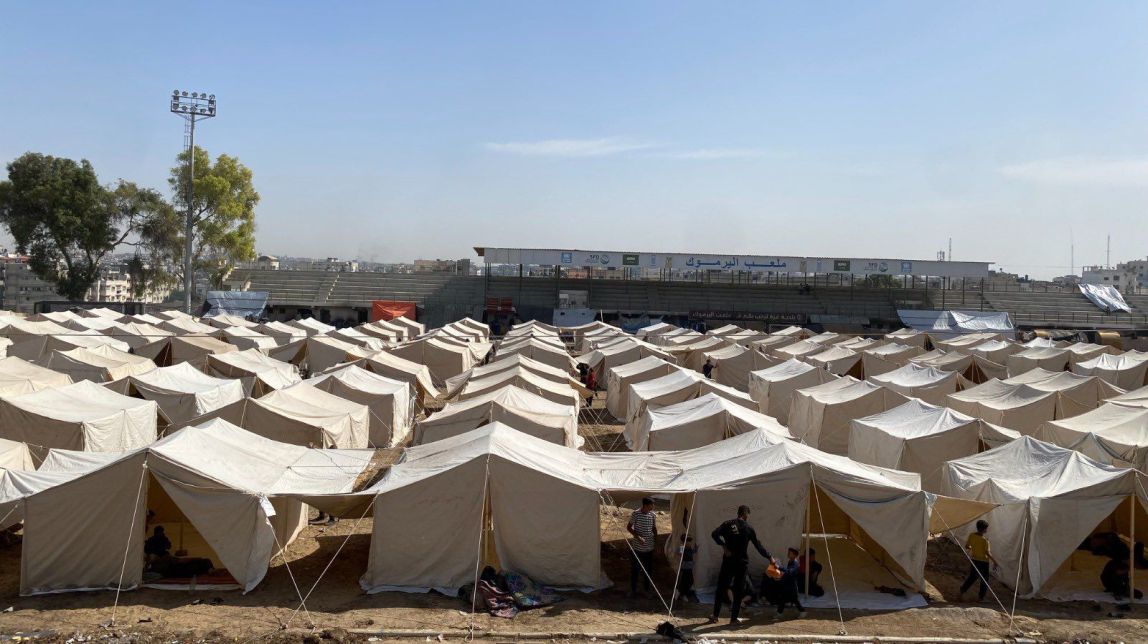 L’estadi Yarmouk de la Ciutat de Gaza convertit en un camp de refugiats